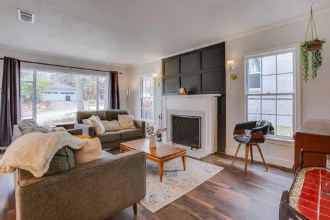 $398,000 | 326 Vermont Avenue, Dallas, TX 75216