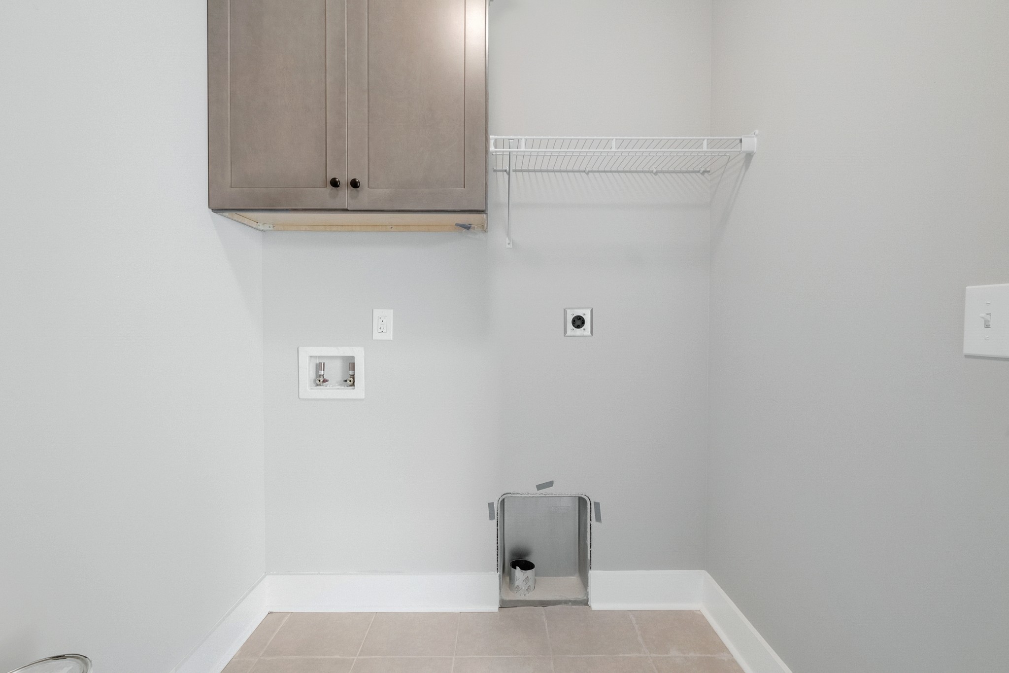 1227 Maple Hill Road Lebanon, TN 37087 - Photo 28 of 43 a view of small space with empty racks