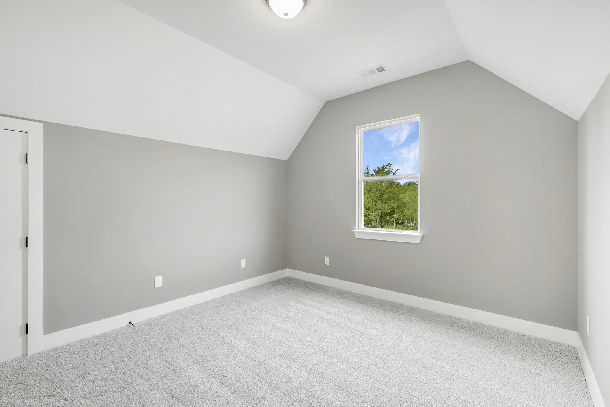1227 Maple Hill Road Lebanon, TN 37087 - Photo 31 of 43 an empty room with a window