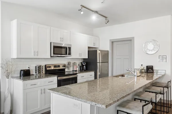 $335,000 | 804 Riverfront Parkway, Unit 302, Chattanooga, TN 37402