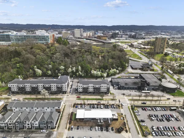 $335,000 | 804 Riverfront Parkway, Unit 302, Chattanooga, TN 37402