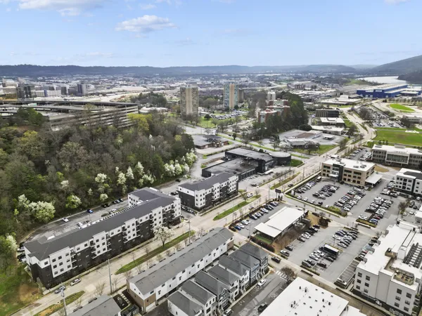 $335,000 | 804 Riverfront Parkway, Unit 302, Chattanooga, TN 37402