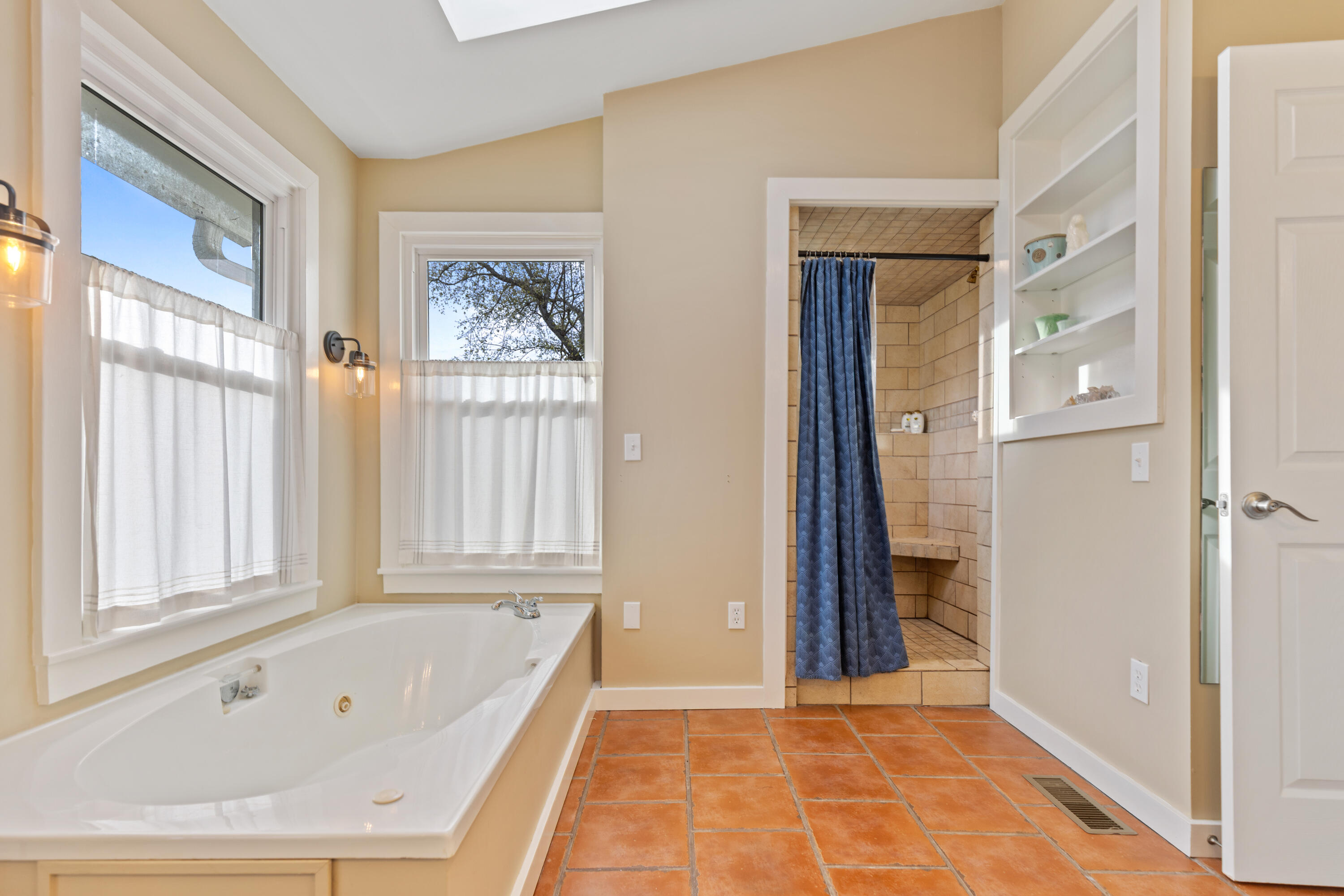 49 Hart Of Pine Road Dunlap, TN 37327 - Photo 52 of 126 PRIMARY BATHROOM