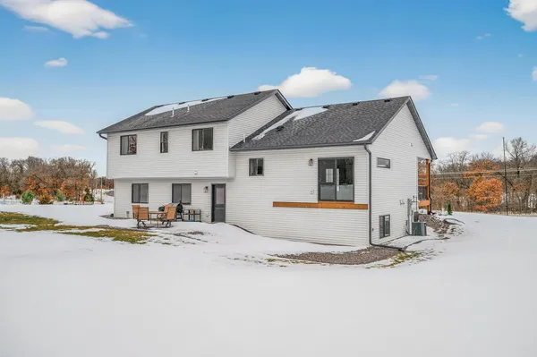 $615,900 | 27835 143rd Street Northwest, Zimmerman, MN 55398