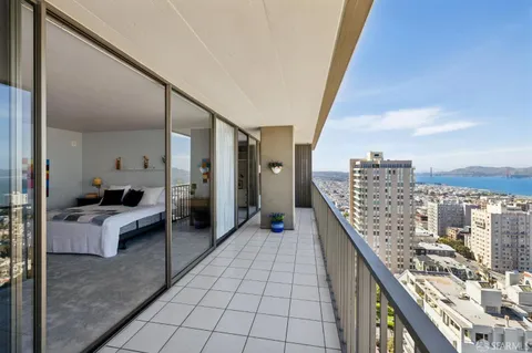 $5,300,000 | 999 Green Street, Unit 2605, San Francisco, CA 94133