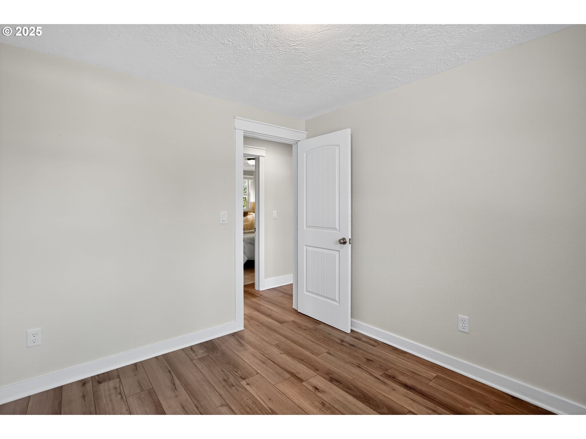 26280 South Beavercreek Road Beavercreek, OR 97004 - Photo 24 of 39 a view of an empty room