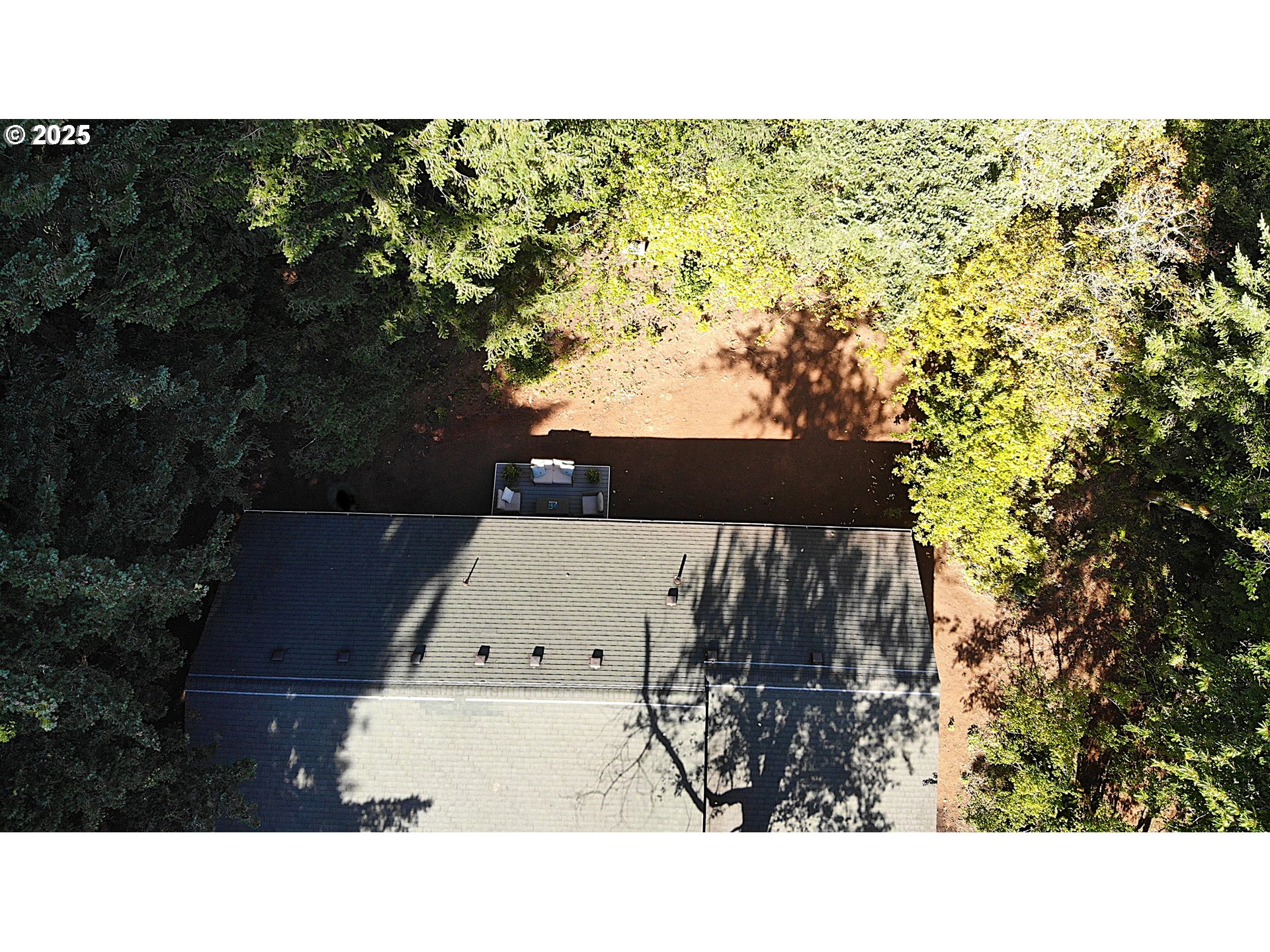 26280 South Beavercreek Road Beavercreek, OR 97004 - Photo 38 of 39 a black and white photo of a house