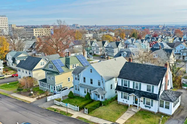 $475,000 | 25 Manhattan Avenue, Bridgeport, CT 06606