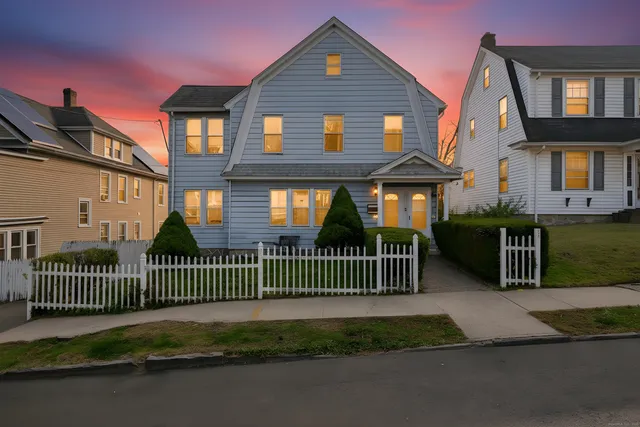 $475,000 | 25 Manhattan Avenue, Bridgeport, CT 06606