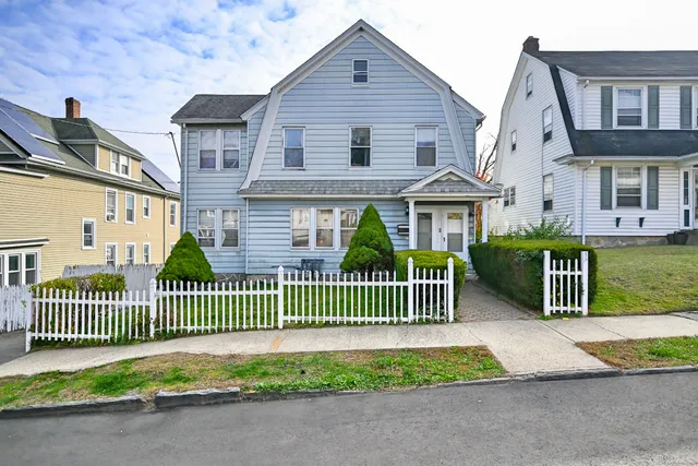 $475,000 | 25 Manhattan Avenue, Bridgeport, CT 06606