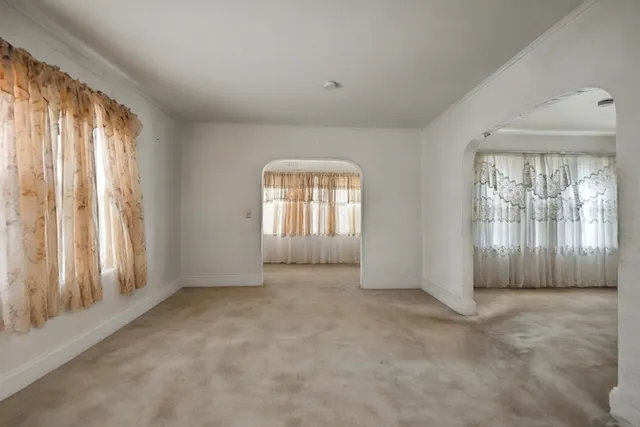 $475,000 | 25 Manhattan Avenue, Bridgeport, CT 06606