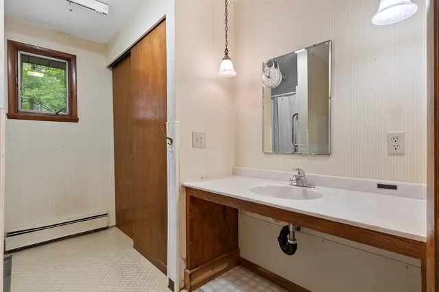 $182,500 | 11771 Laura Lane, Crivitz, WI 54114