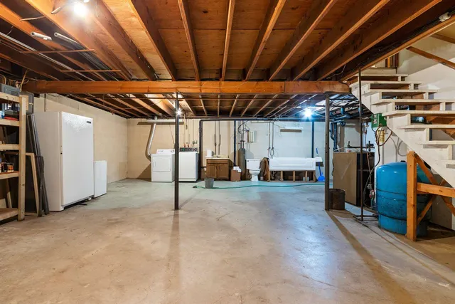 $182,500 | 11771 Laura Lane, Crivitz, WI 54114