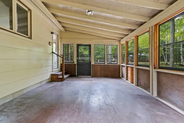 $182,500 | 11771 Laura Lane, Crivitz, WI 54114