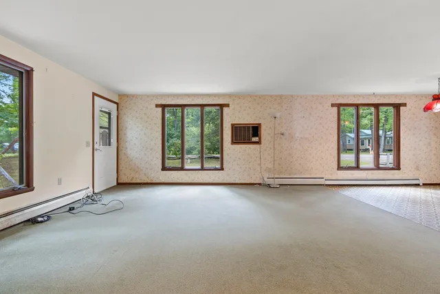 $182,500 | 11771 Laura Lane, Crivitz, WI 54114