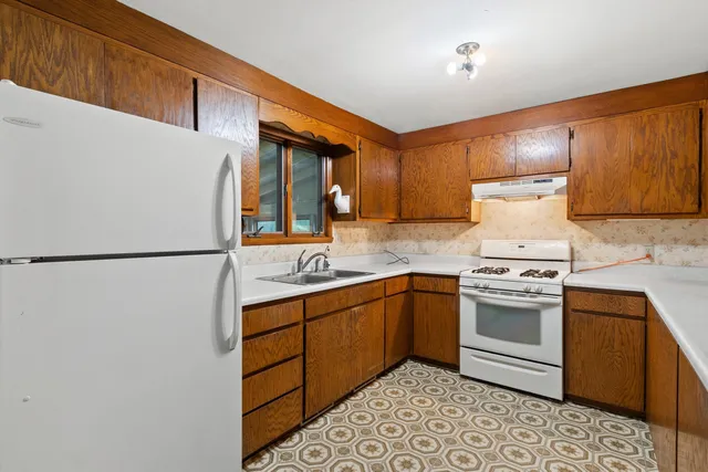 $182,500 | 11771 Laura Lane, Crivitz, WI 54114