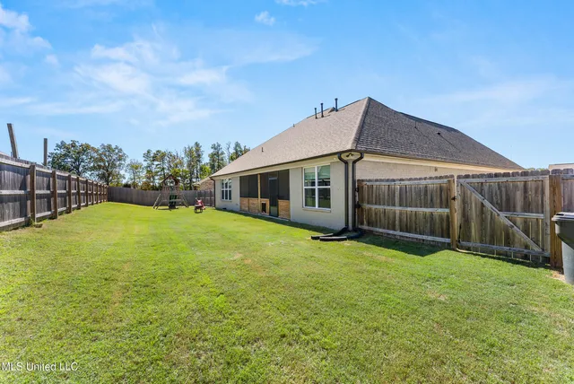 $410,000 | 430 Natchez Loop, Hernando, MS 38632