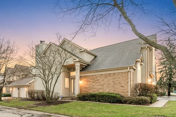 $3,850 | 141 Manchester Court, Buffalo Grove, IL 60089