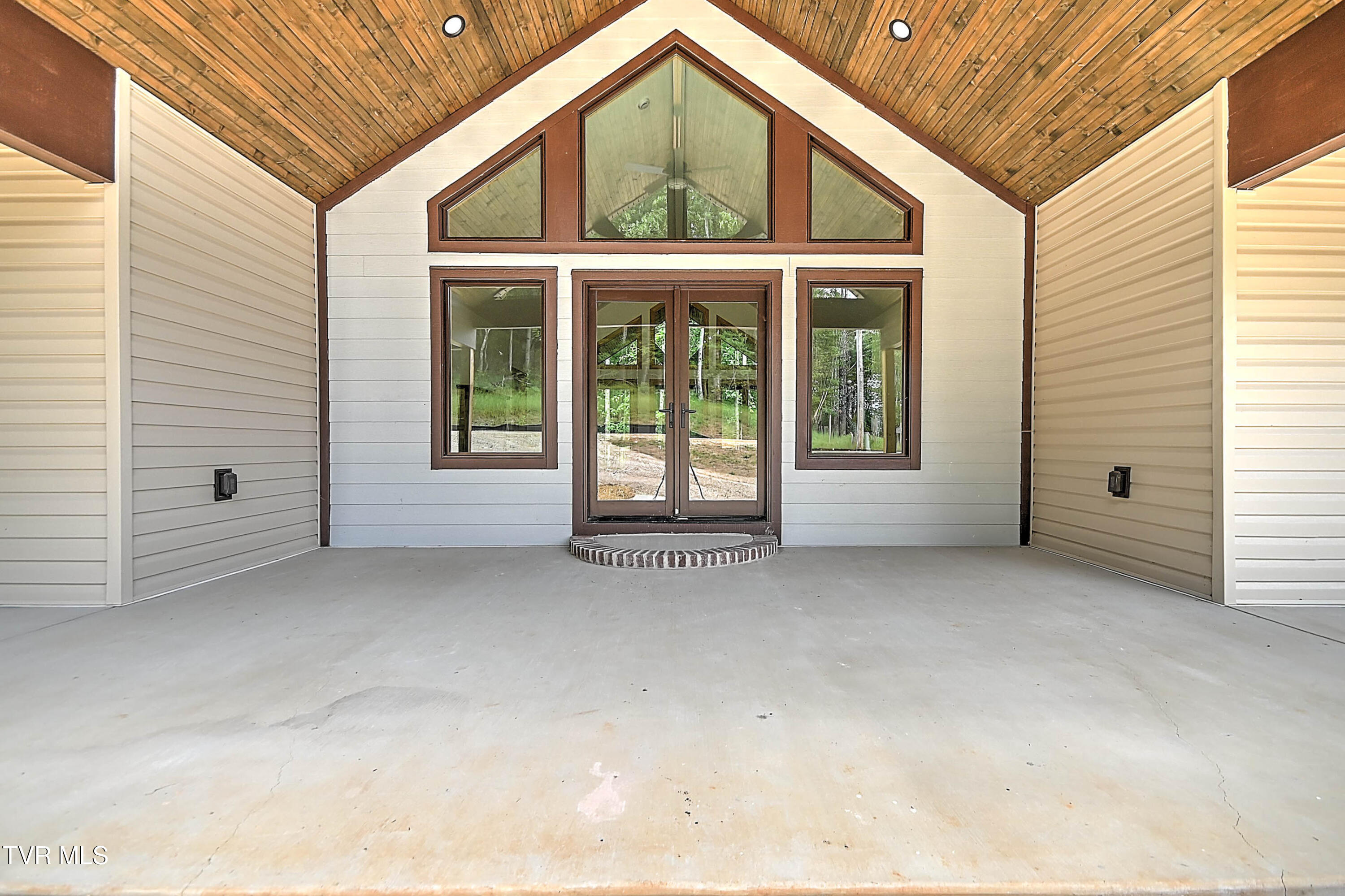 512 Norris Road Butler, TN 37640 - Photo 4 of 40 512 Norris DST-5