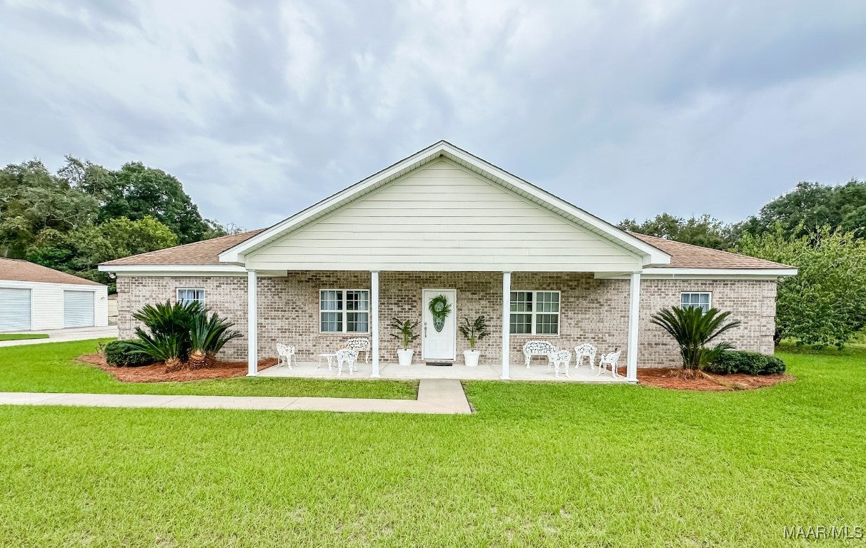 1802 East Neva Drive In Road Geneva, AL 36340 - Photo 4 of 34 Gallery Image 4
