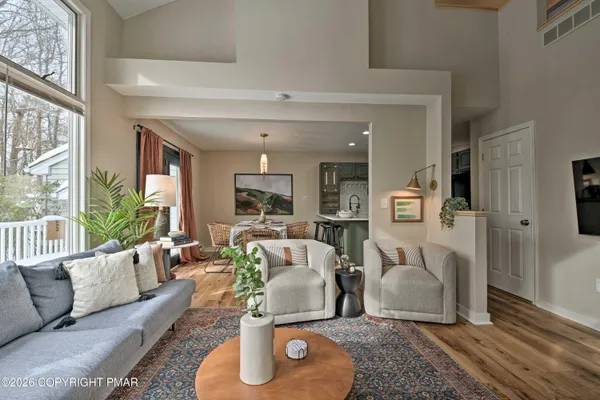 $399,000 | 9 Beechwood Court, Lake Harmony, PA 18624