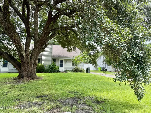 $1,050 | 1508 Princeton Lane, Unit A, New Bern, NC 28562