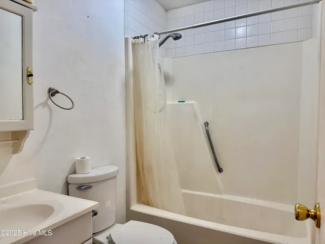 $1,050 | 1508 Princeton Lane, Unit A, New Bern, NC 28562