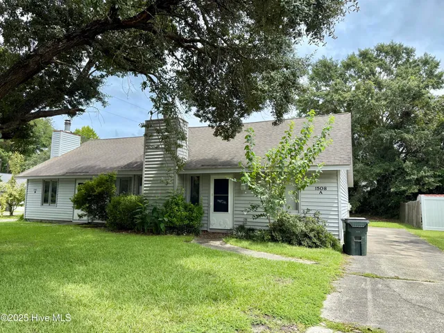 $1,050 | 1508 Princeton Lane, Unit A, New Bern, NC 28562