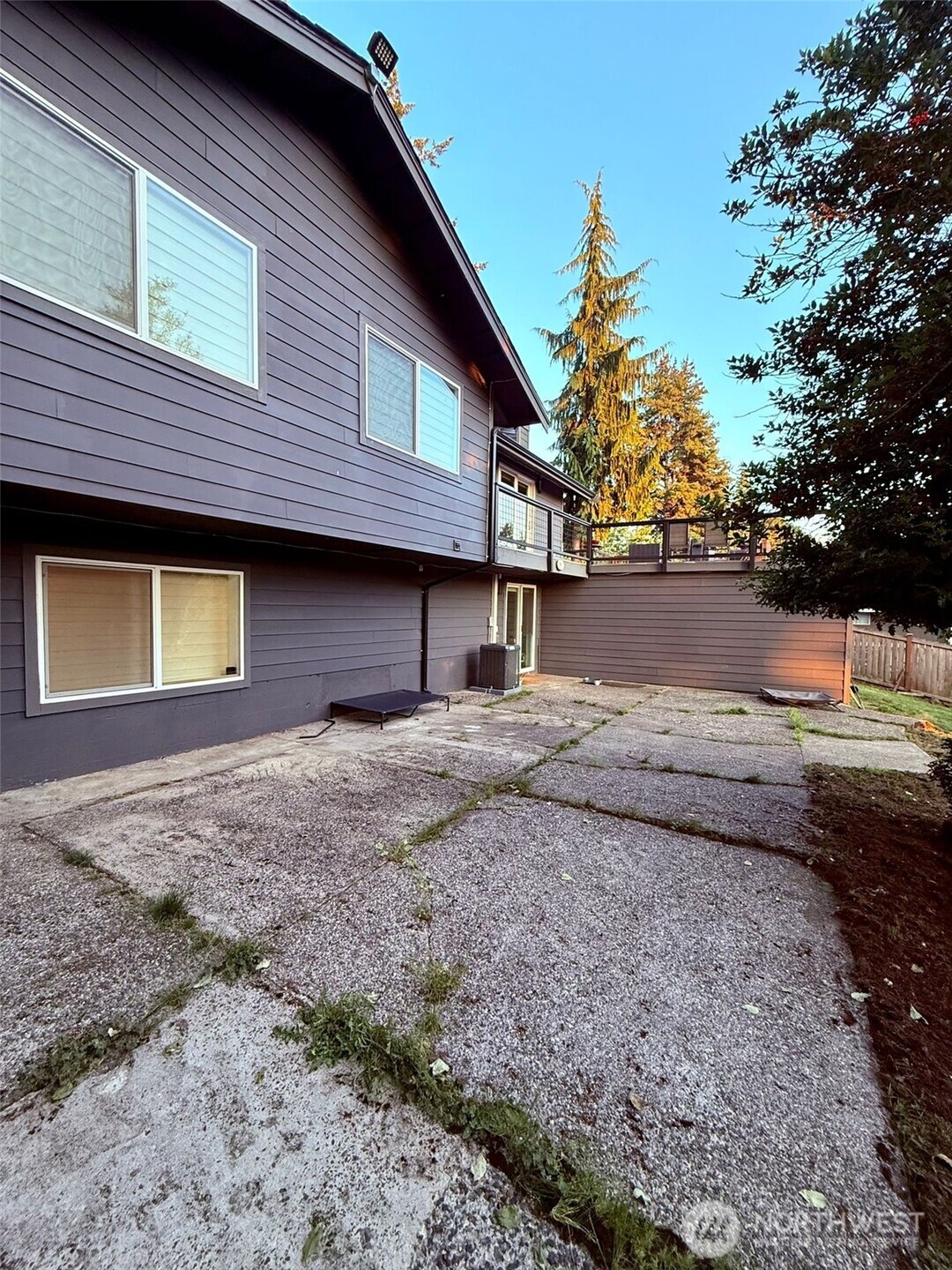2000 Northeast 27th Street Renton, WA 98056 - Photo 36 of 39 Gallery Image 36