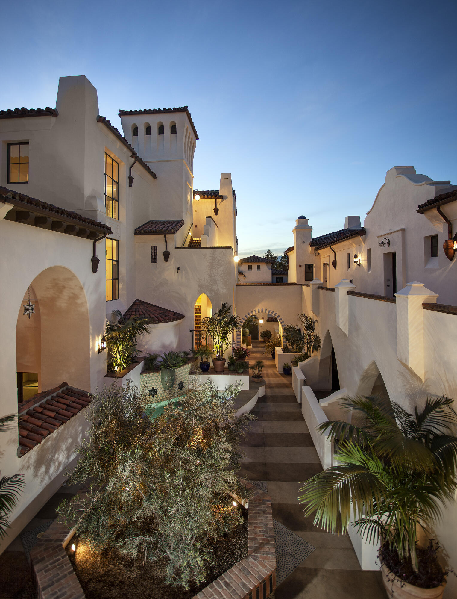 401 Chapala Street, Unit 221 Santa Barbara, CA 93101 - Photo 1 of 1 a view of a room with gym equipment