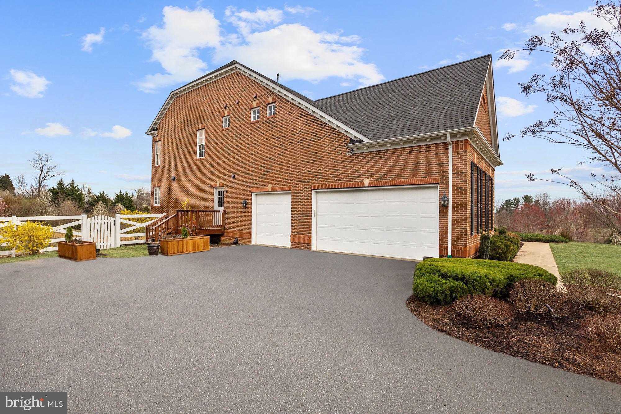 15131 Ganley Road Boyds, MD 20841 - Photo 22 of 23 3 Car Side Load Garage