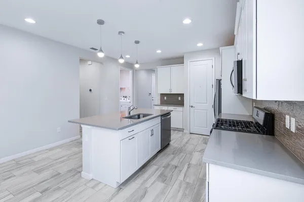 $2,990 | 11389 Southwest Lyra Dr., Port St. Lucie, FL 34987