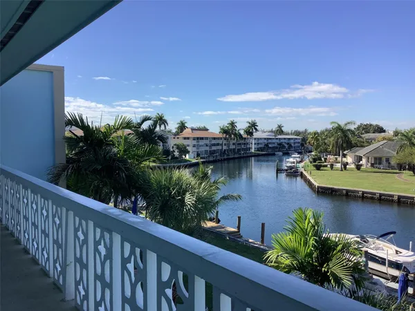 $1,600 | 455 Golden Isles Drive, Unit 307, Hallandale Beach, FL 33009