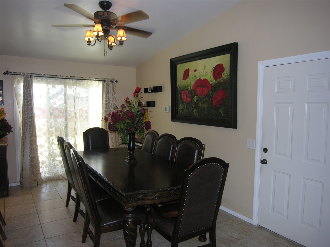 9239 Francis Drive Spring Valley, CA 91977 - Photo 5 of 19