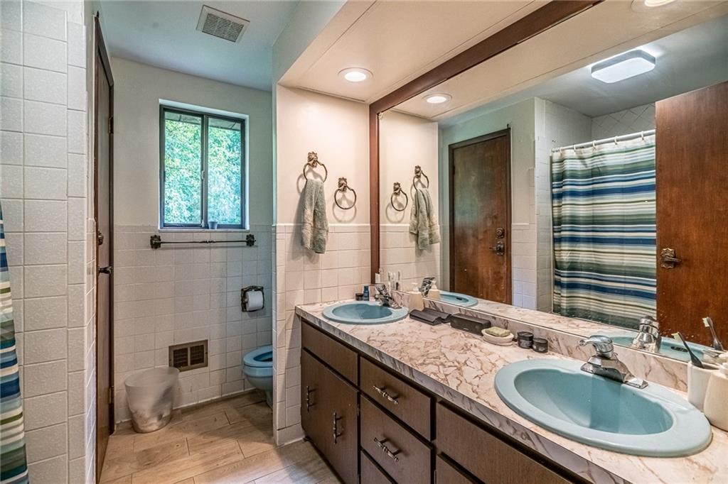96-96a Locust Ridge Drive Pittsburgh, PA 15209 - Photo 9 of 25 Gallery Image 9