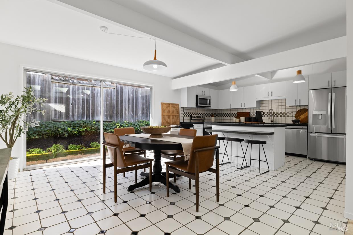 451 Nova Albion Way San Rafael, CA 94903 - Photo 12 of 31