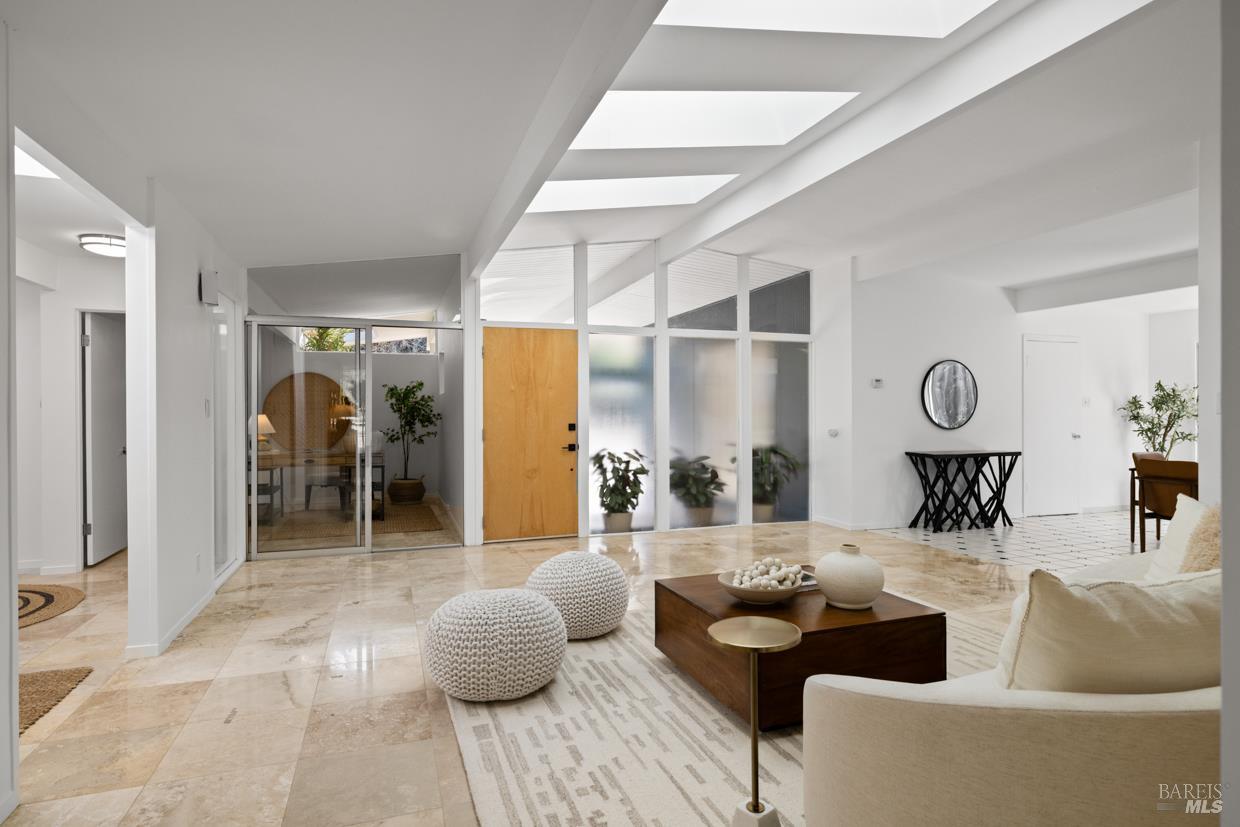 451 Nova Albion Way San Rafael, CA 94903 - Photo 9 of 31