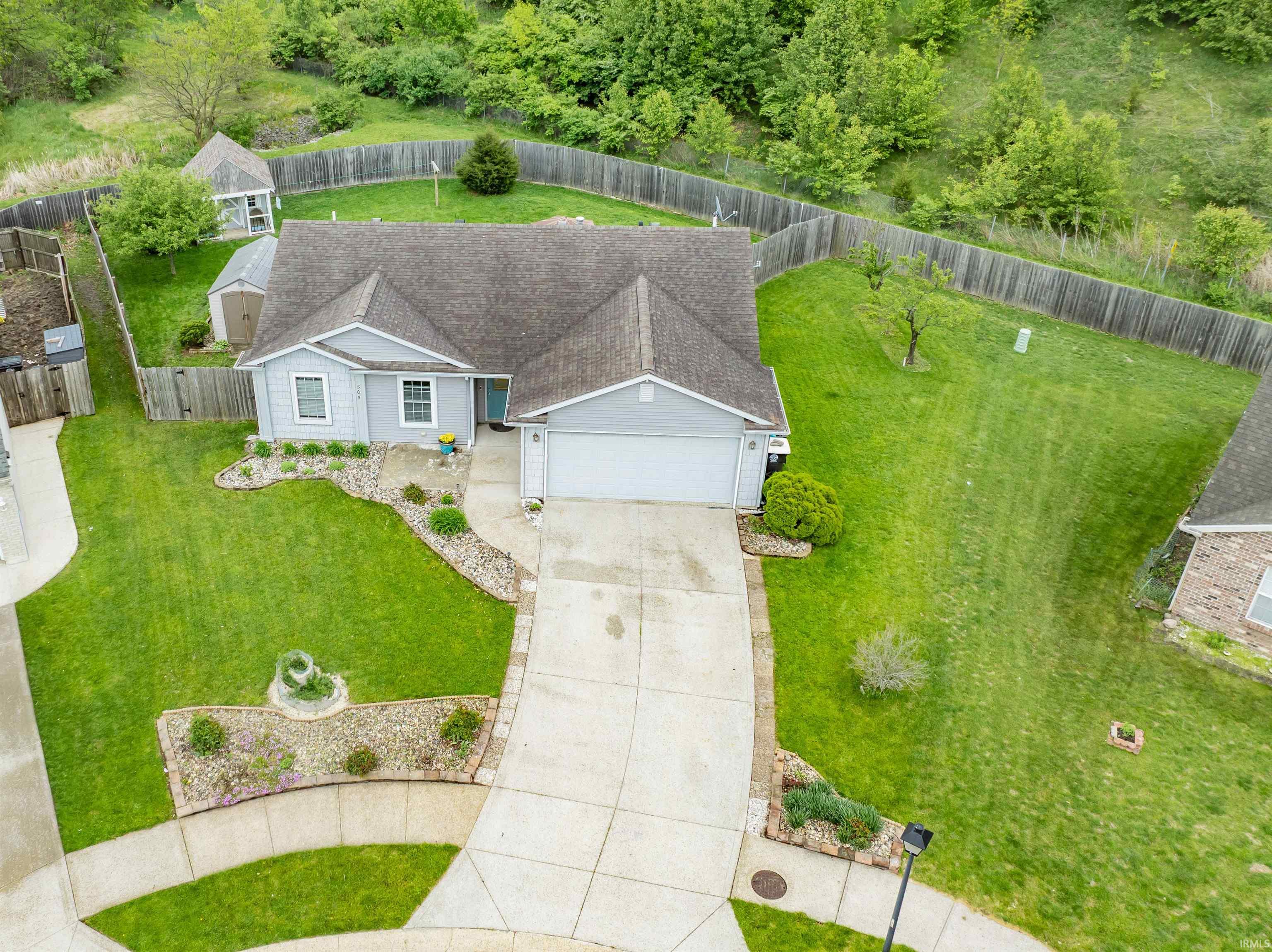 505 Wolverton Drive Fort Wayne, IN 46825 - Photo 2 of 33