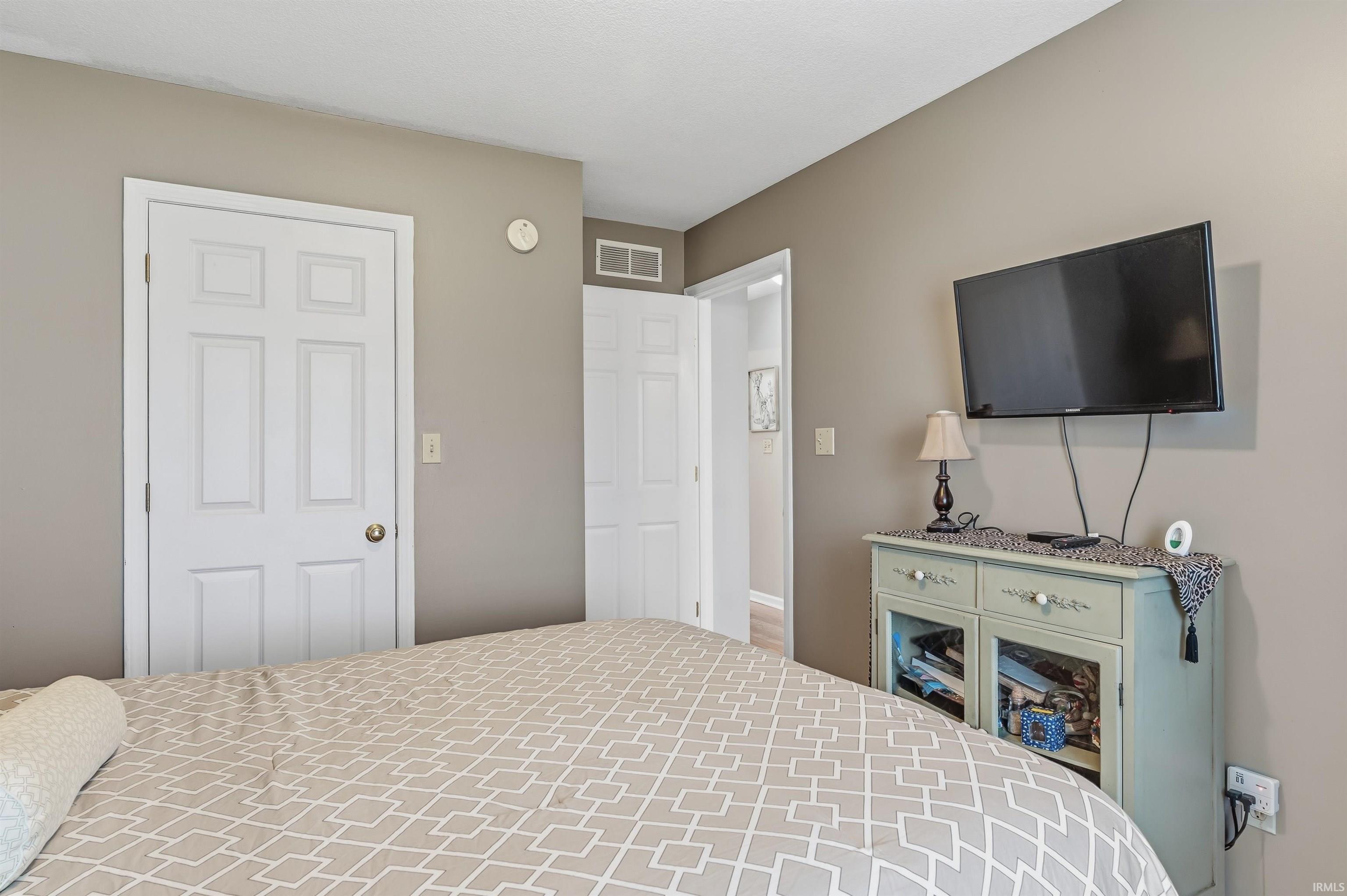 505 Wolverton Drive Fort Wayne, IN 46825 - Photo 22 of 33