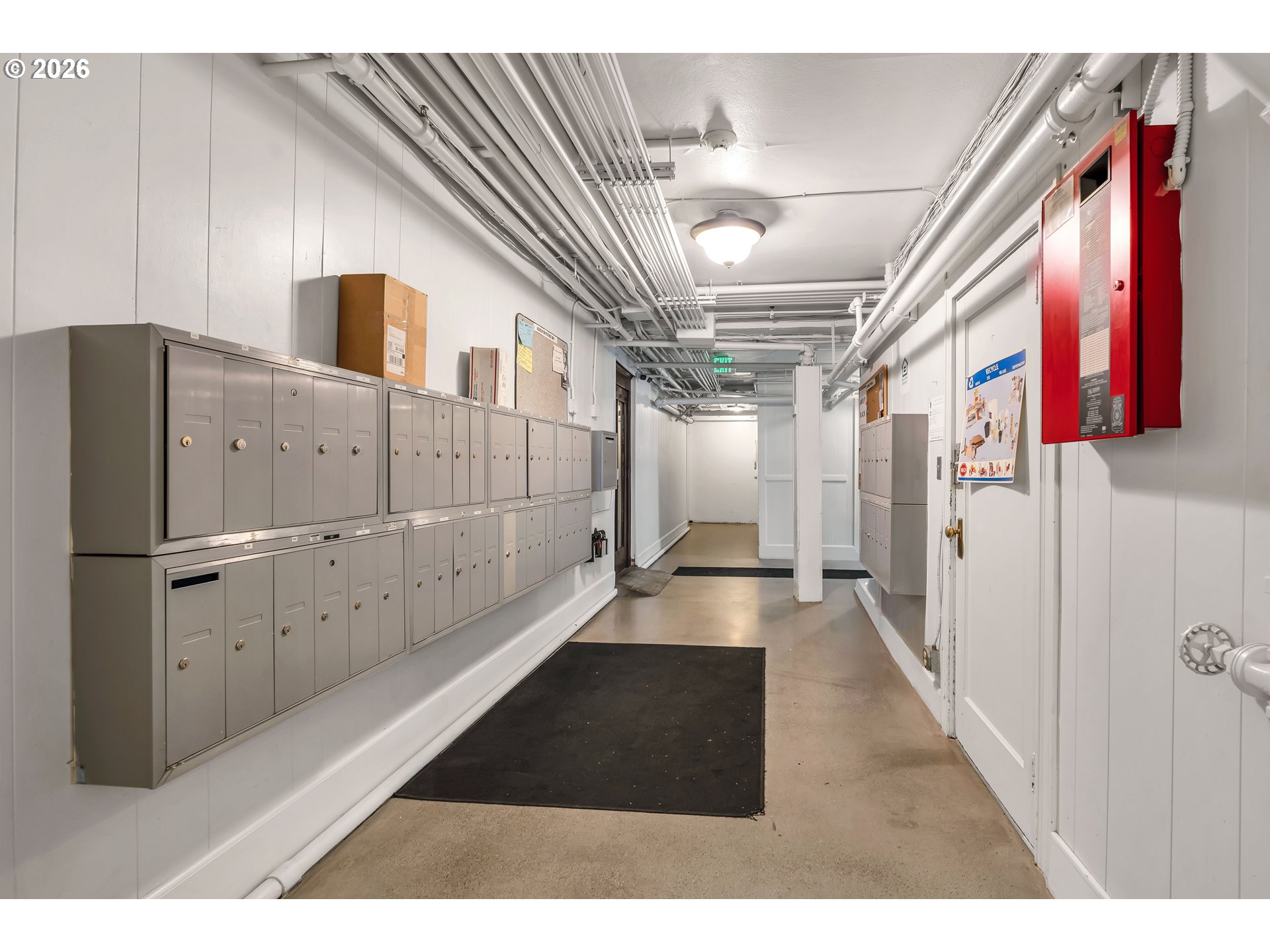 1811 Northwest Couch Street, Unit 207 Portland, OR 97209 - Photo 20 of 33