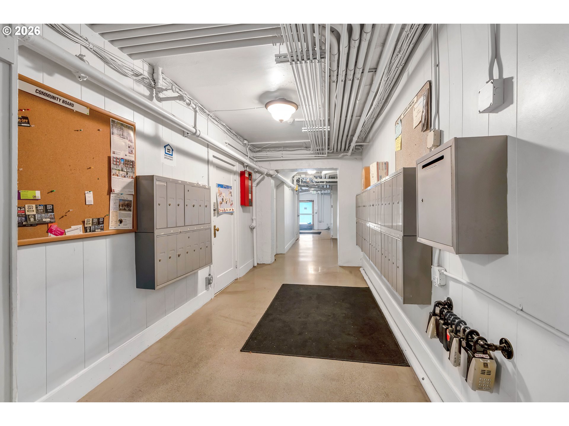1811 Northwest Couch Street, Unit 207 Portland, OR 97209 - Photo 21 of 33