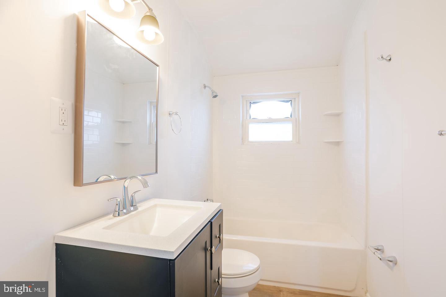 1046 Middlesex Road Baltimore, MD 21221 - Photo 10 of 19 Gallery Image 10