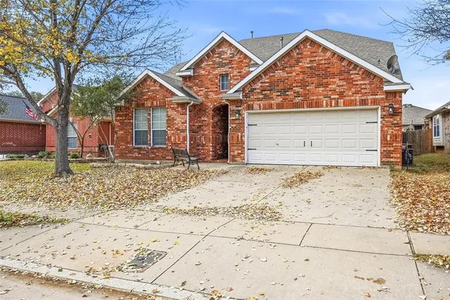 $385,000 | 8609 Corral Circle, Fort Worth, TX 76244