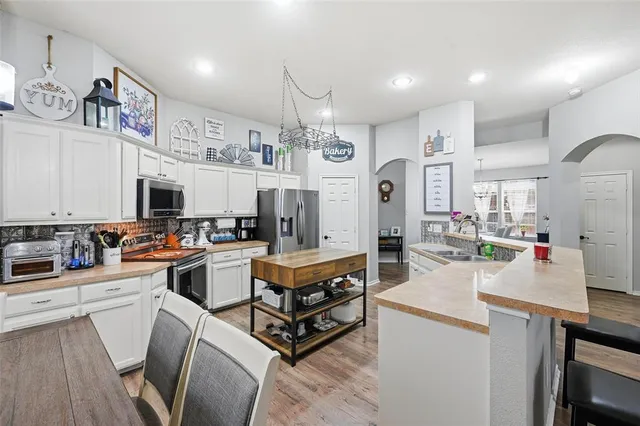 $385,000 | 8609 Corral Circle, Fort Worth, TX 76244