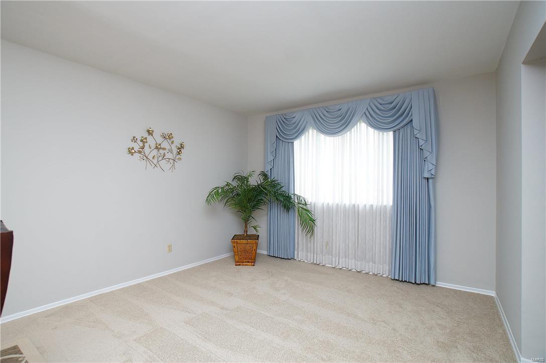 11121 Tesson Ferry Road St. Louis, MO 63123 - Photo 16 of 29 Gallery Image 16