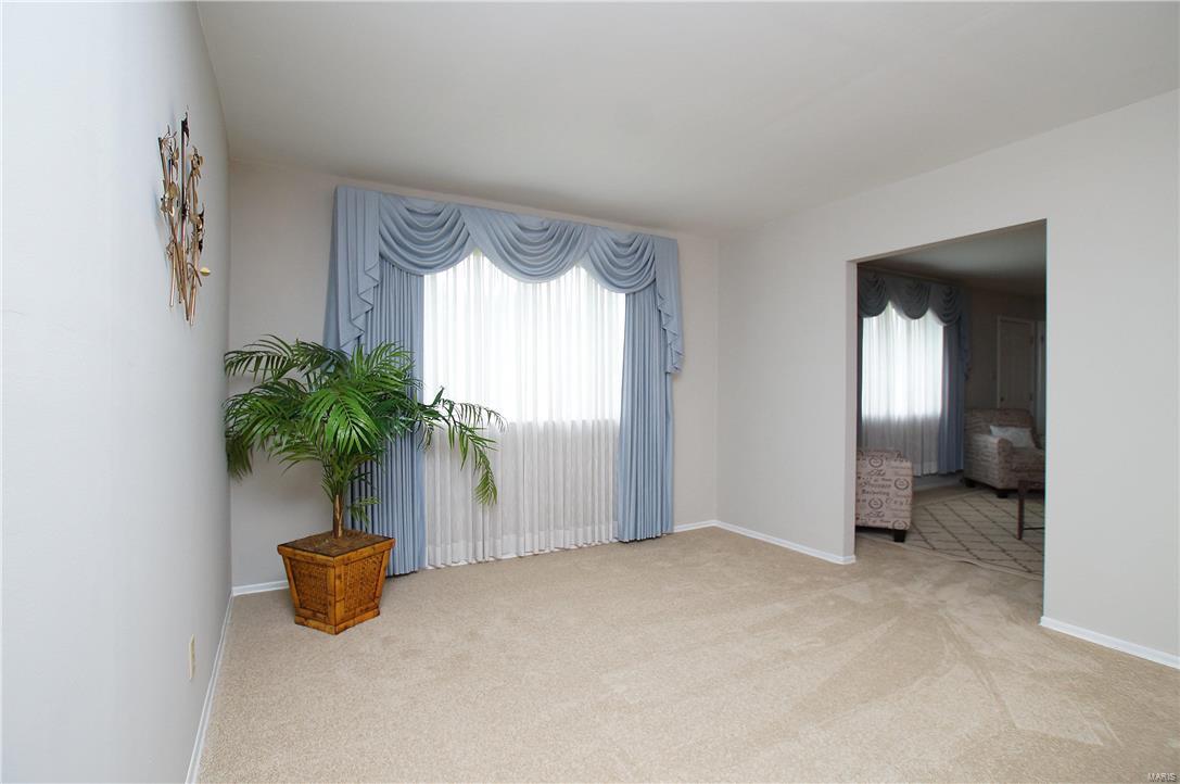 11121 Tesson Ferry Road St. Louis, MO 63123 - Photo 17 of 29 Gallery Image 17