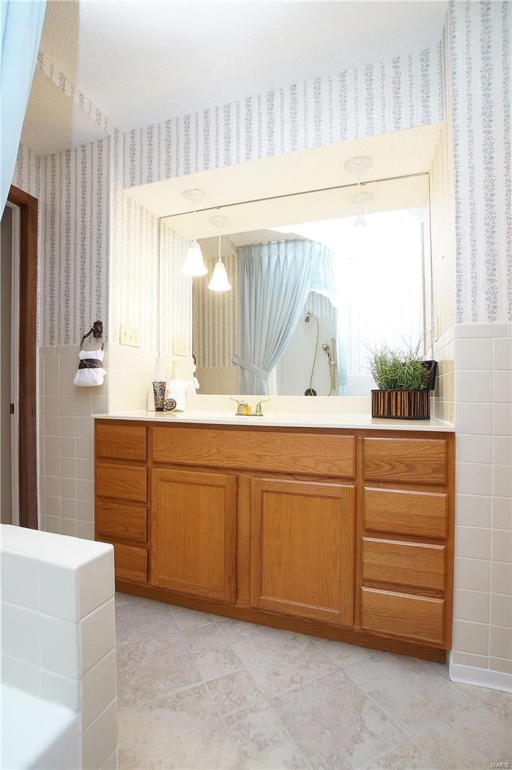 11121 Tesson Ferry Road St. Louis, MO 63123 - Photo 19 of 29 Gallery Image 19