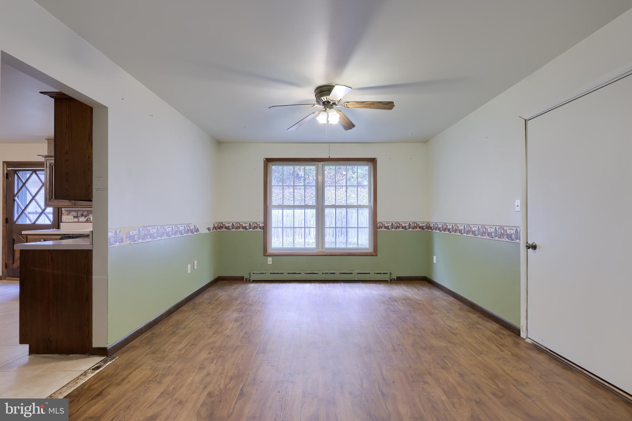 1203 Pennsy Road Pequea, PA 17565 - Photo 8 of 39 Dining Room