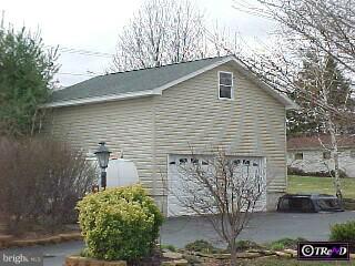 101 Carriage Lane Aston, PA 19014 - Photo 3 of 3 Gallery Image 3