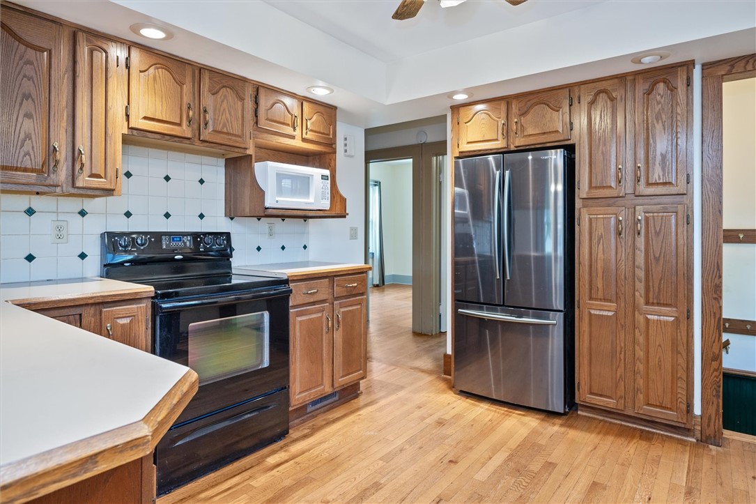 96 Conrad Drive Greece, NY 14616 - Photo 23 of 36